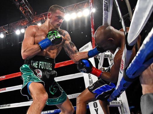 Joe Smith KO's Bernard Hopkins